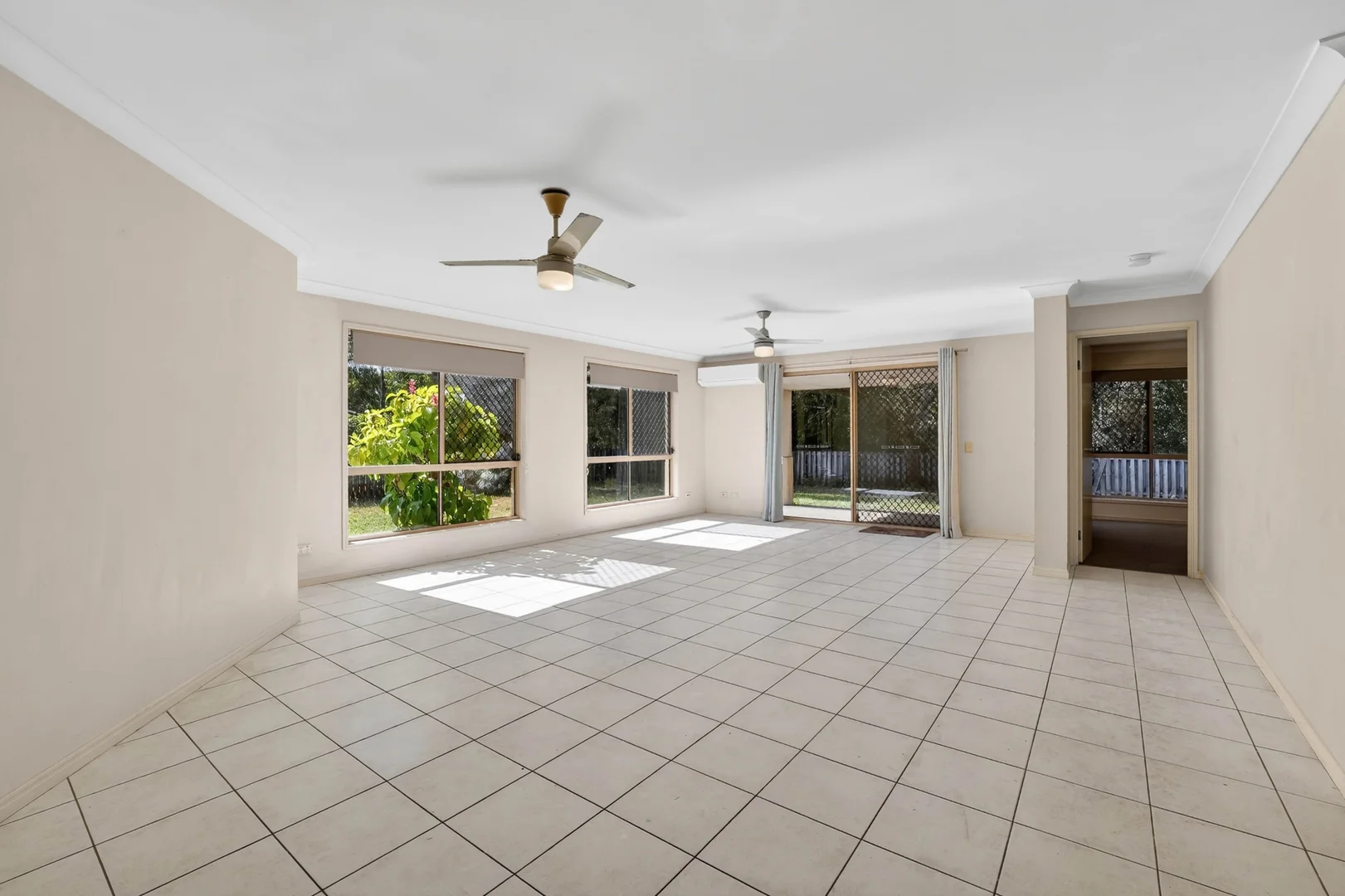 Additional image 5 of 44 Homebush Crescent, Sinnamon Park QLD 4073