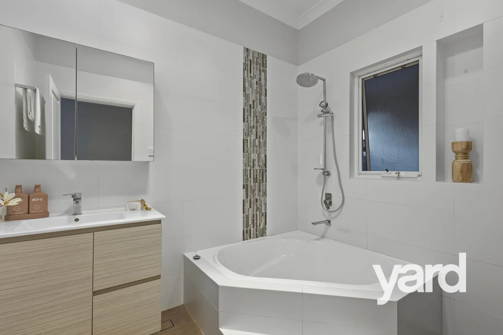Additional image 5 of 1A Davy Street, Alfred Cove WA 6154