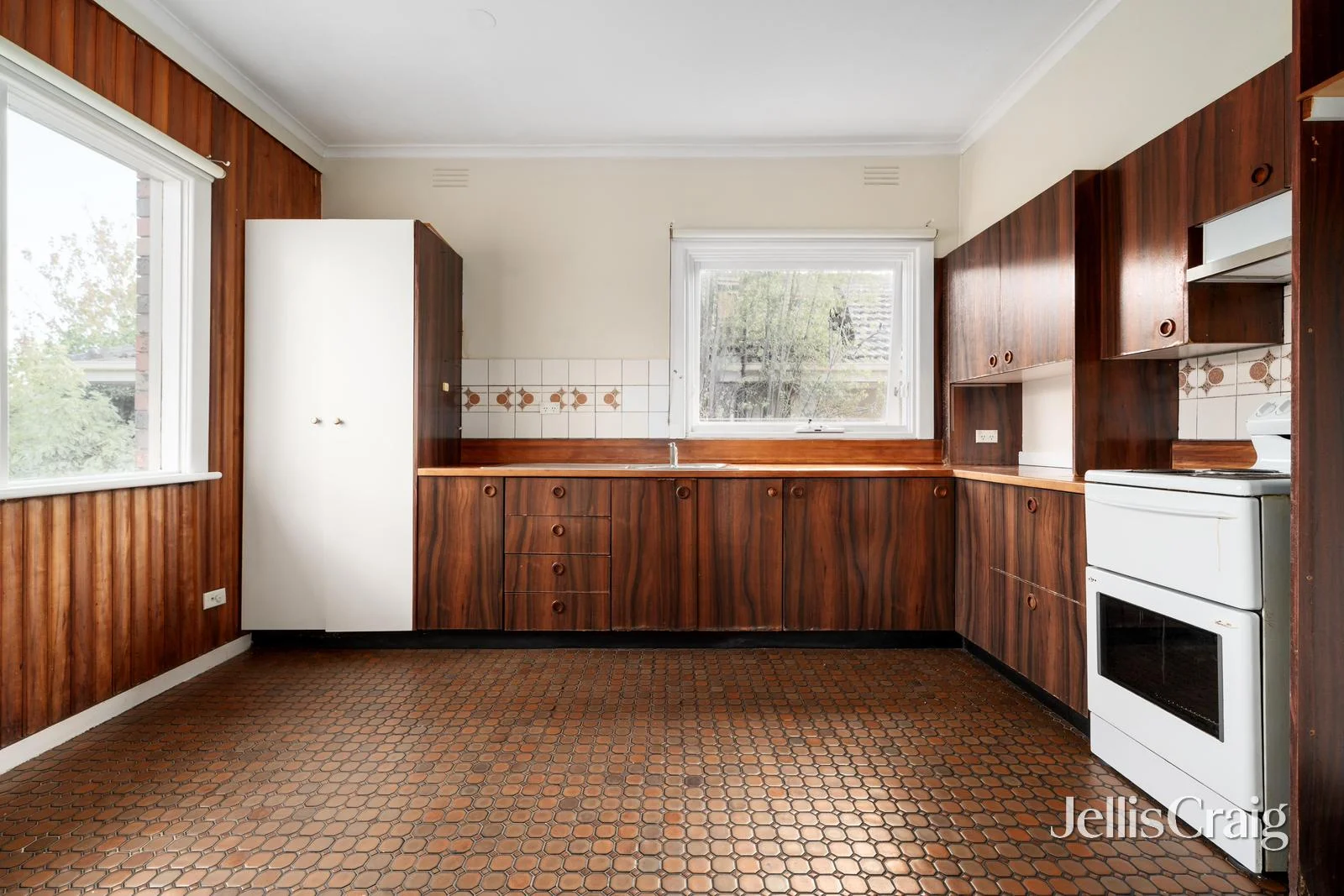 Additional image 2 of 19 Leonard Street, Burwood VIC 3125