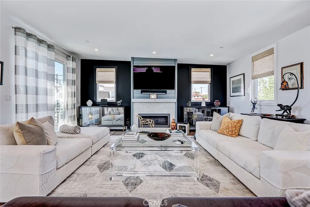 Additional image 59 of 1074 7th St, Hermosa Beach, CA 90254