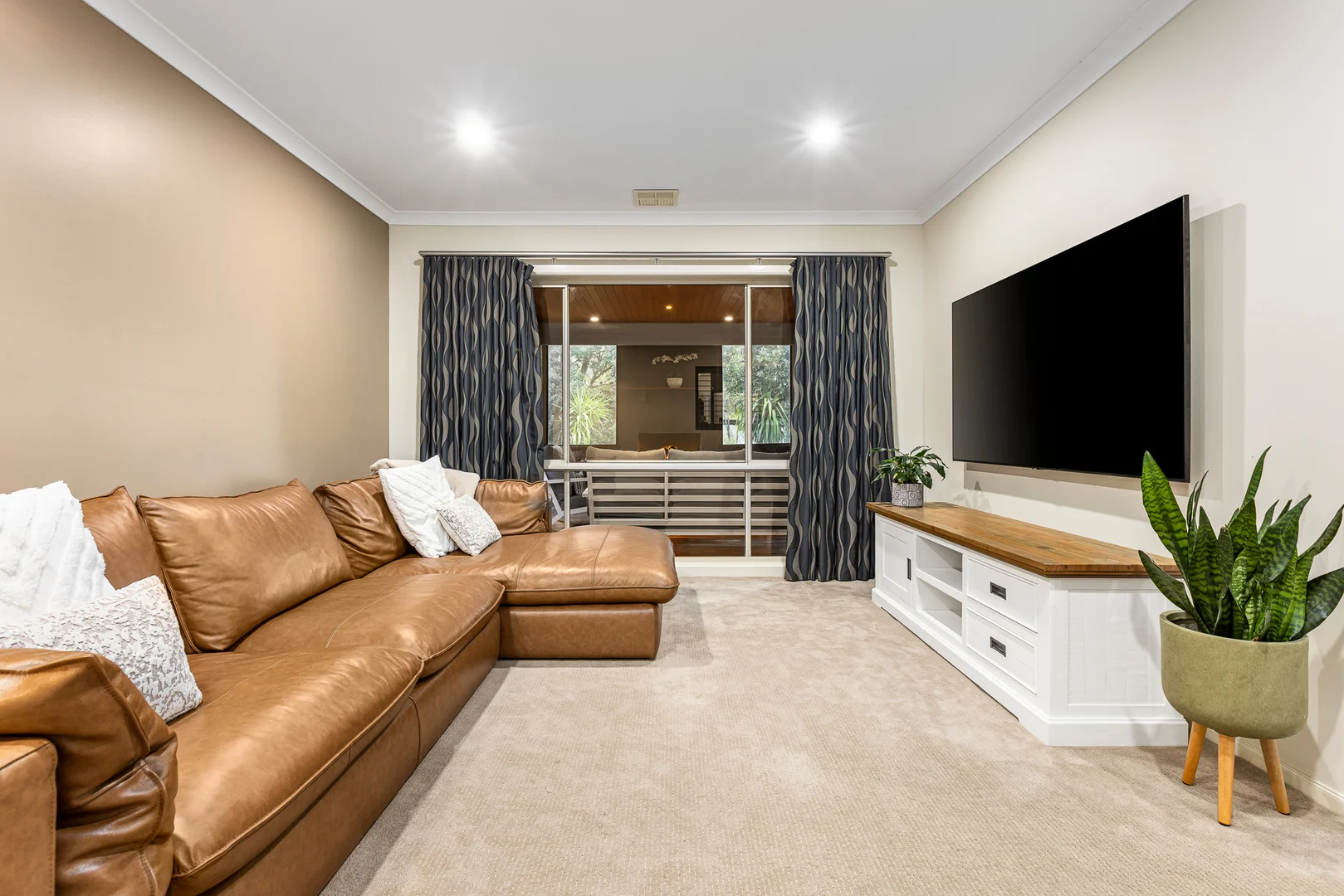 Additional image 7 of 18 Treevalley Drive, Doncaster East VIC 3109