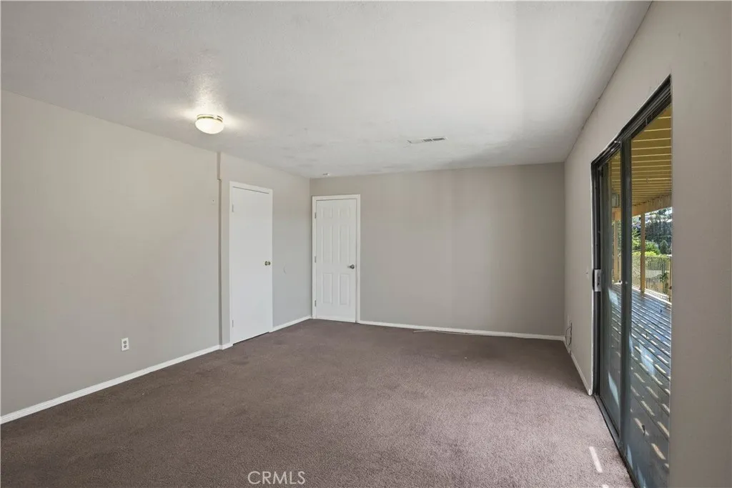 29360 Vacation Dr, Canyon Lake, CA 92587