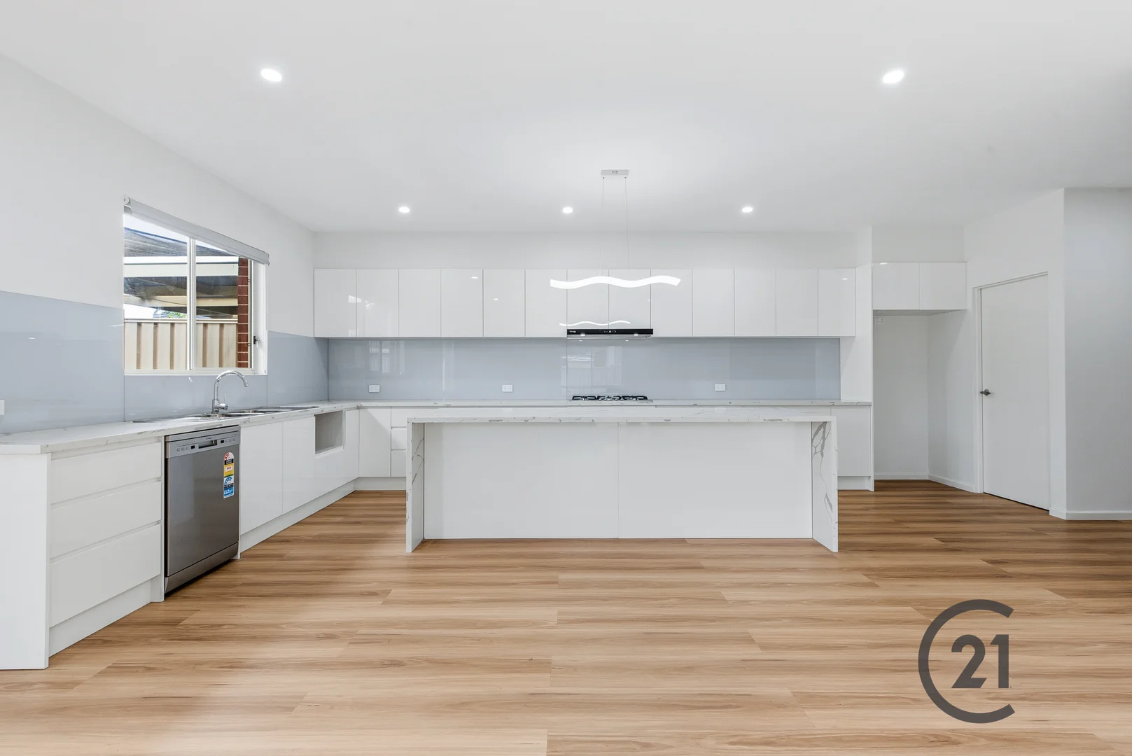 42B Gunther Avenue, Springvale VIC 3171 photo 2