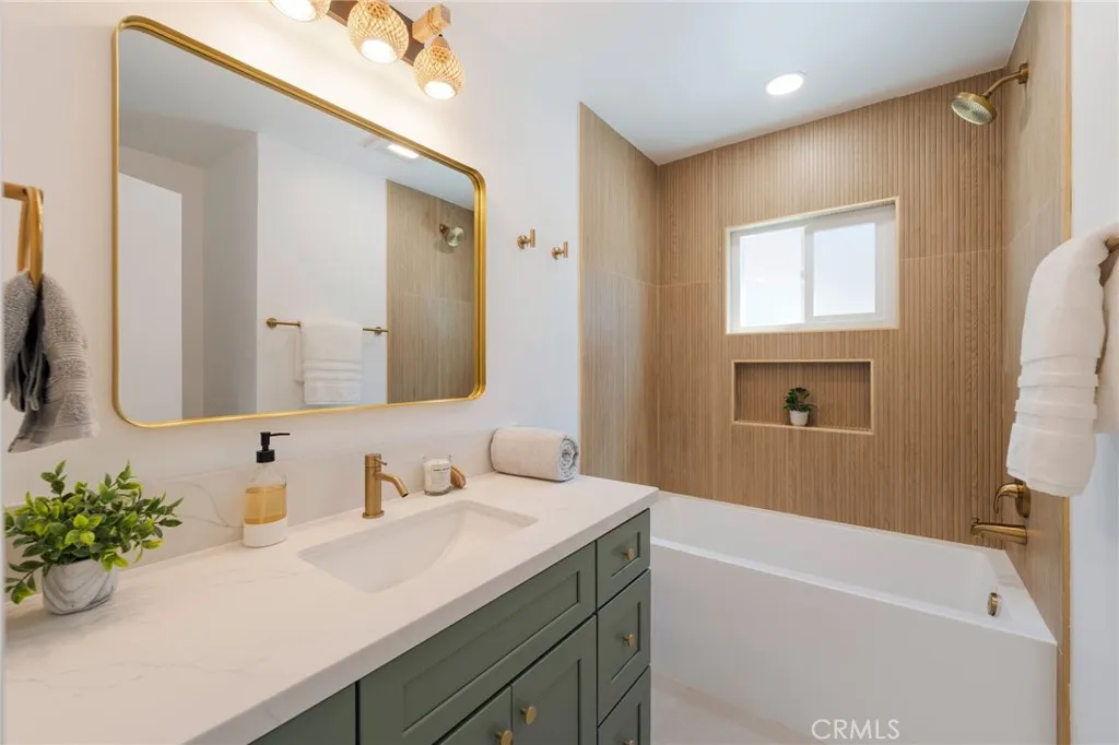Additional image 53 of 1018 N Wright St, Santa Ana, CA 92701