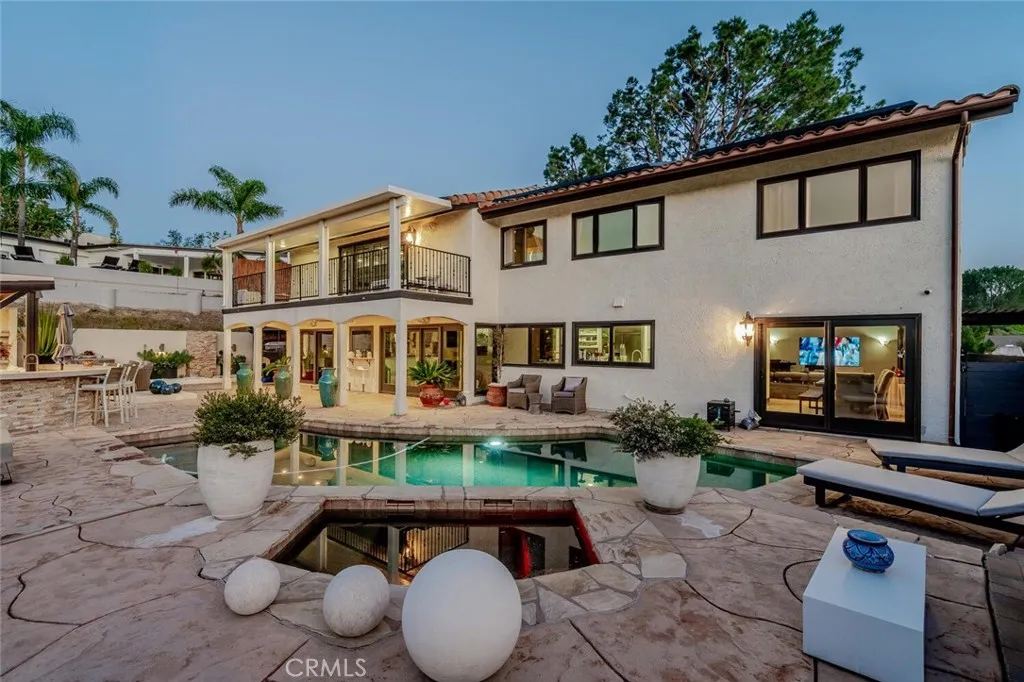 76 Flintlock Ln, Bell Canyon, CA 91307