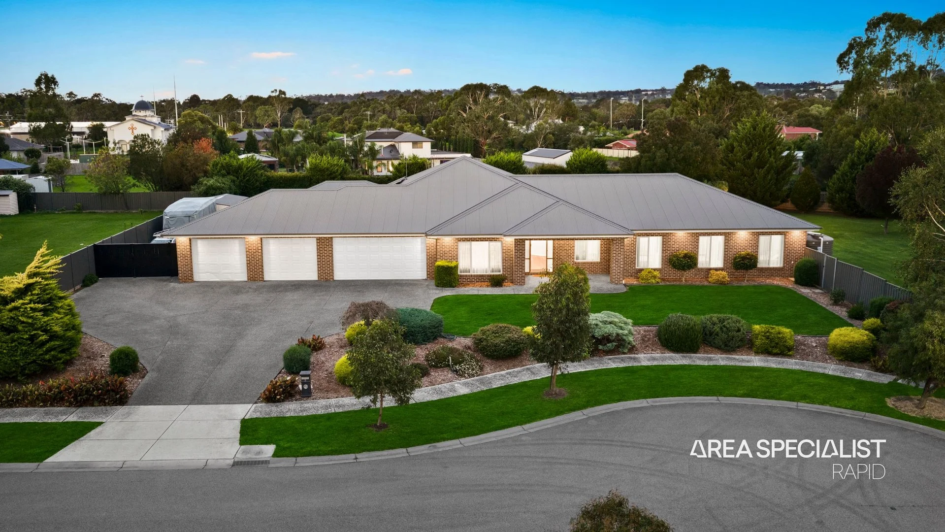 2 Jurana Place, Narre Warren North VIC 3804
