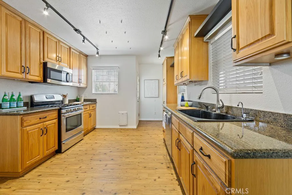Additional image 9 of 1832 N Brighton St, Burbank, CA 91506