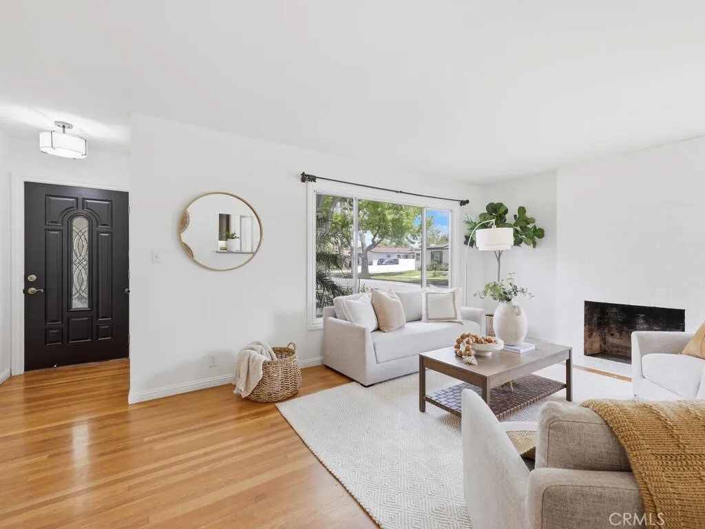 Additional image 14 of 422 E 22nd St, Santa Ana, CA 92706