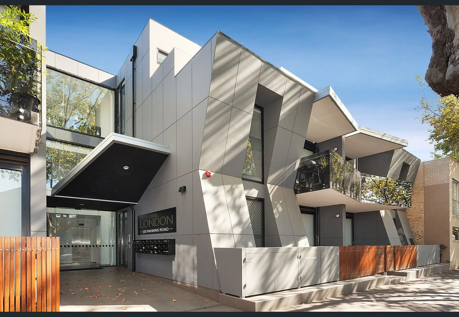 206/102 Rankins Road, Kensington VIC 3031