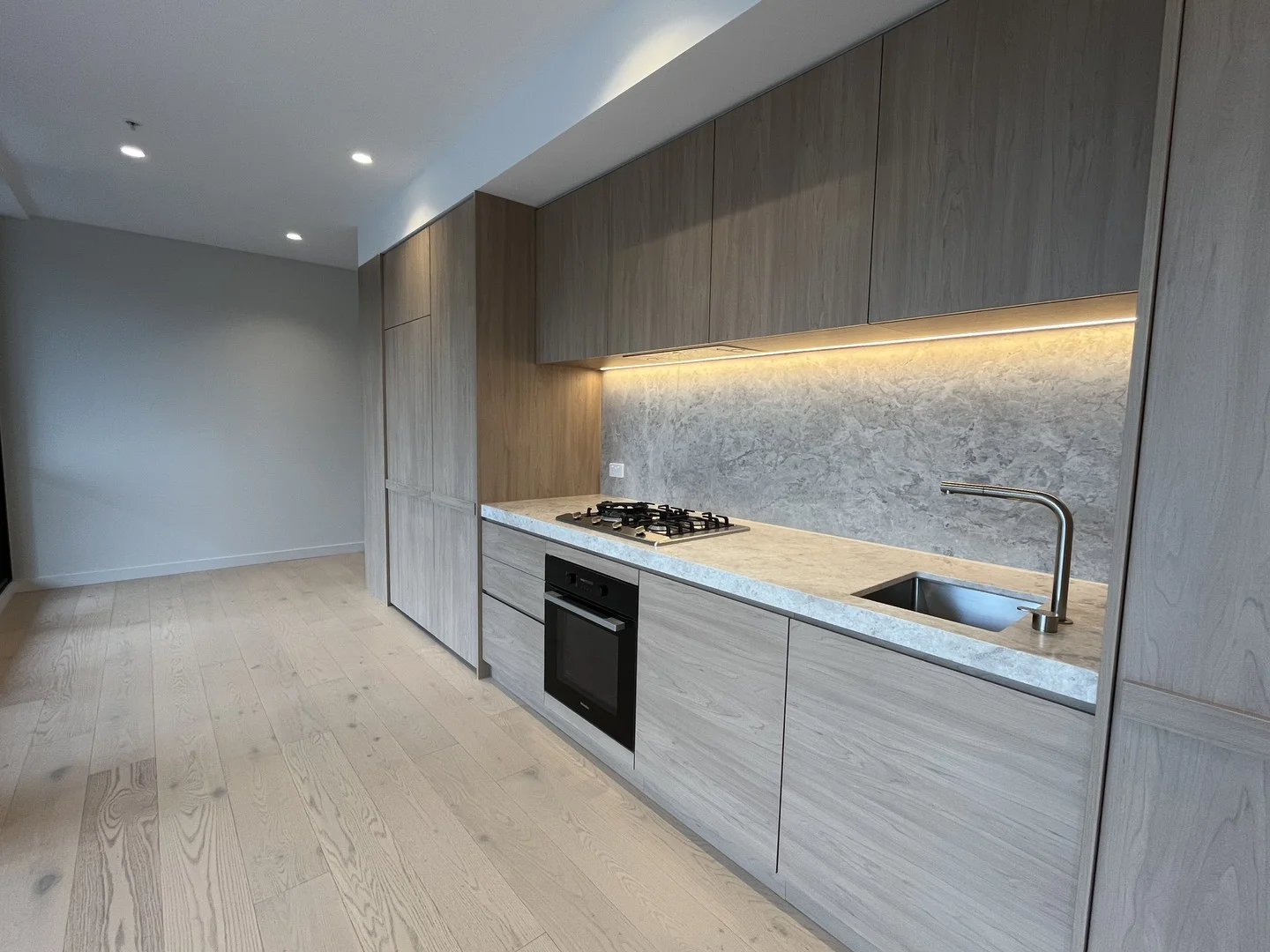 107/23 Irving Av, Box Hill VIC 3128