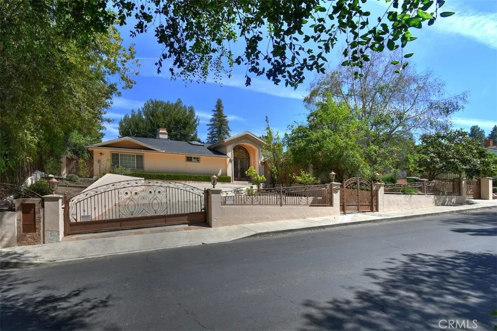 Additional image 2 of 16641 Adlon Rd, Encino, CA 91436