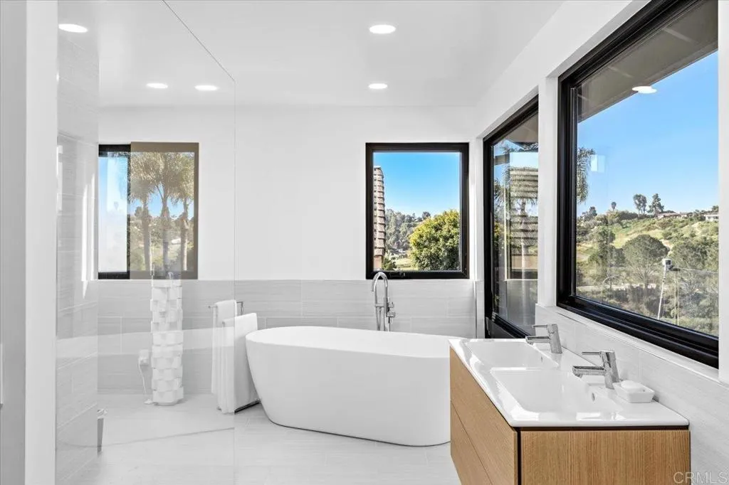 Additional image 37 of 1560 Hawk View Dr, Encinitas, CA 92024