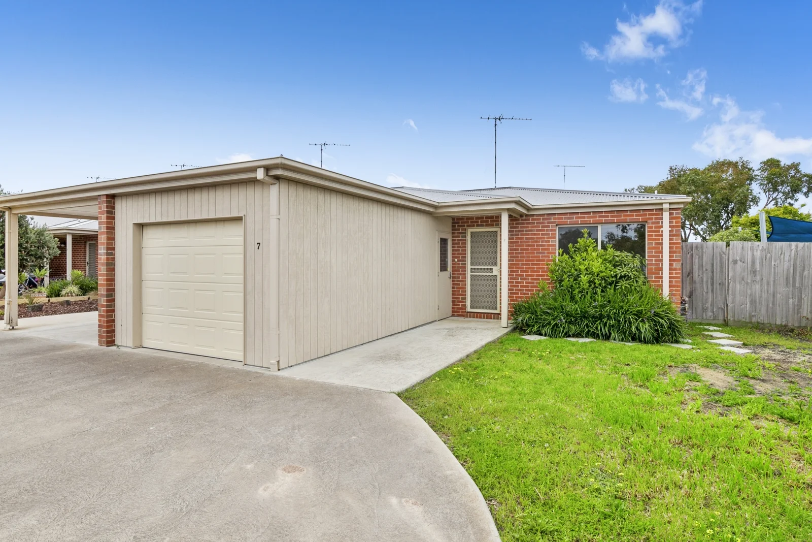 7/7 Isabella Street, Grovedale VIC 3216