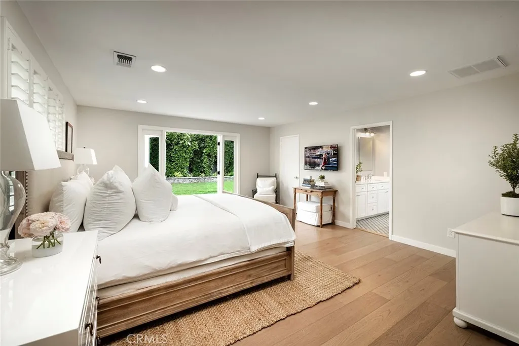 Additional image 14 of 2553 Fairway Drive, Costa Mesa, CA 92627