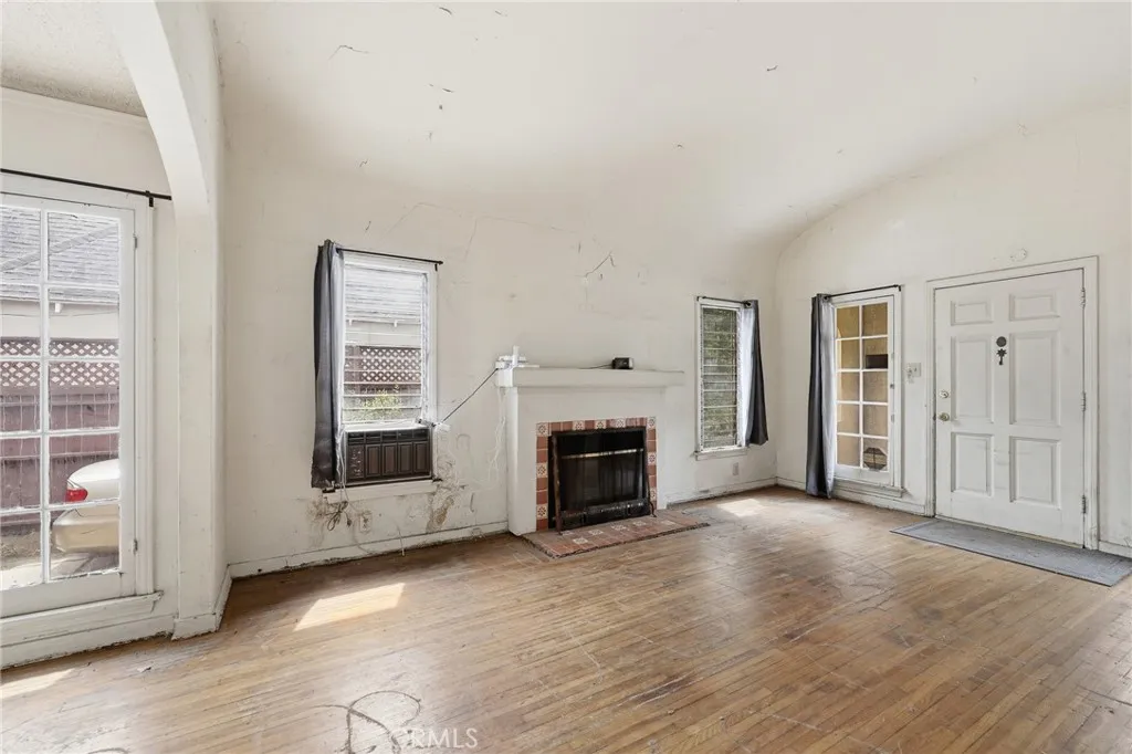 Additional image 35 of 4720 Denny Ave, Toluca Lake, CA 91602