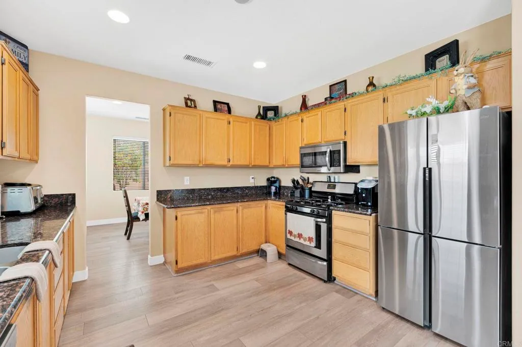 Additional image 16 of 17866 Robusta Drive, Riverside, CA 92503