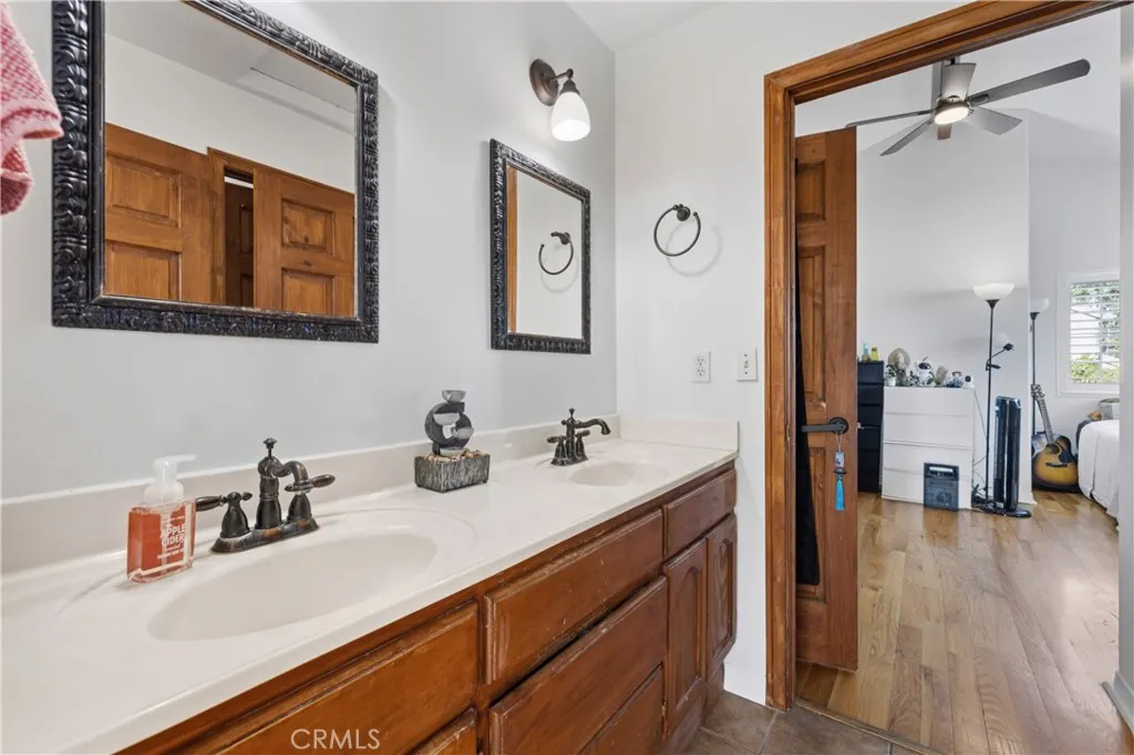 Additional image 48 of 25048 Wheeler Rd, Newhall, CA 91321