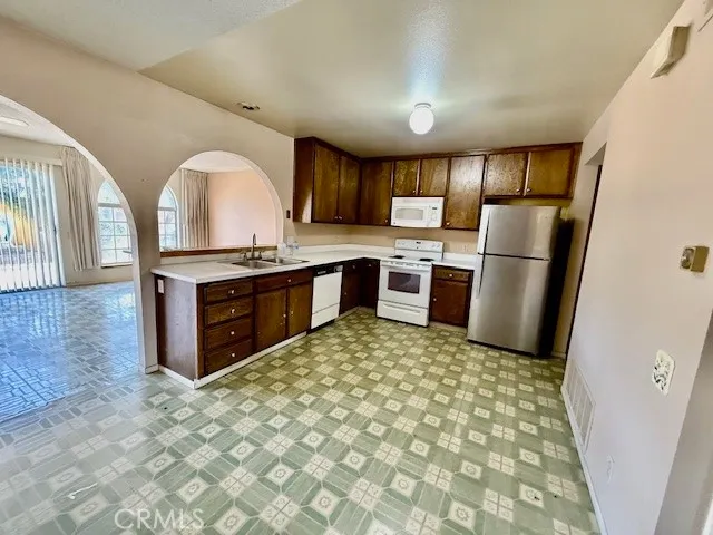 Additional image 17 of 1822 W Moore Ave, Santa Ana, CA 92704