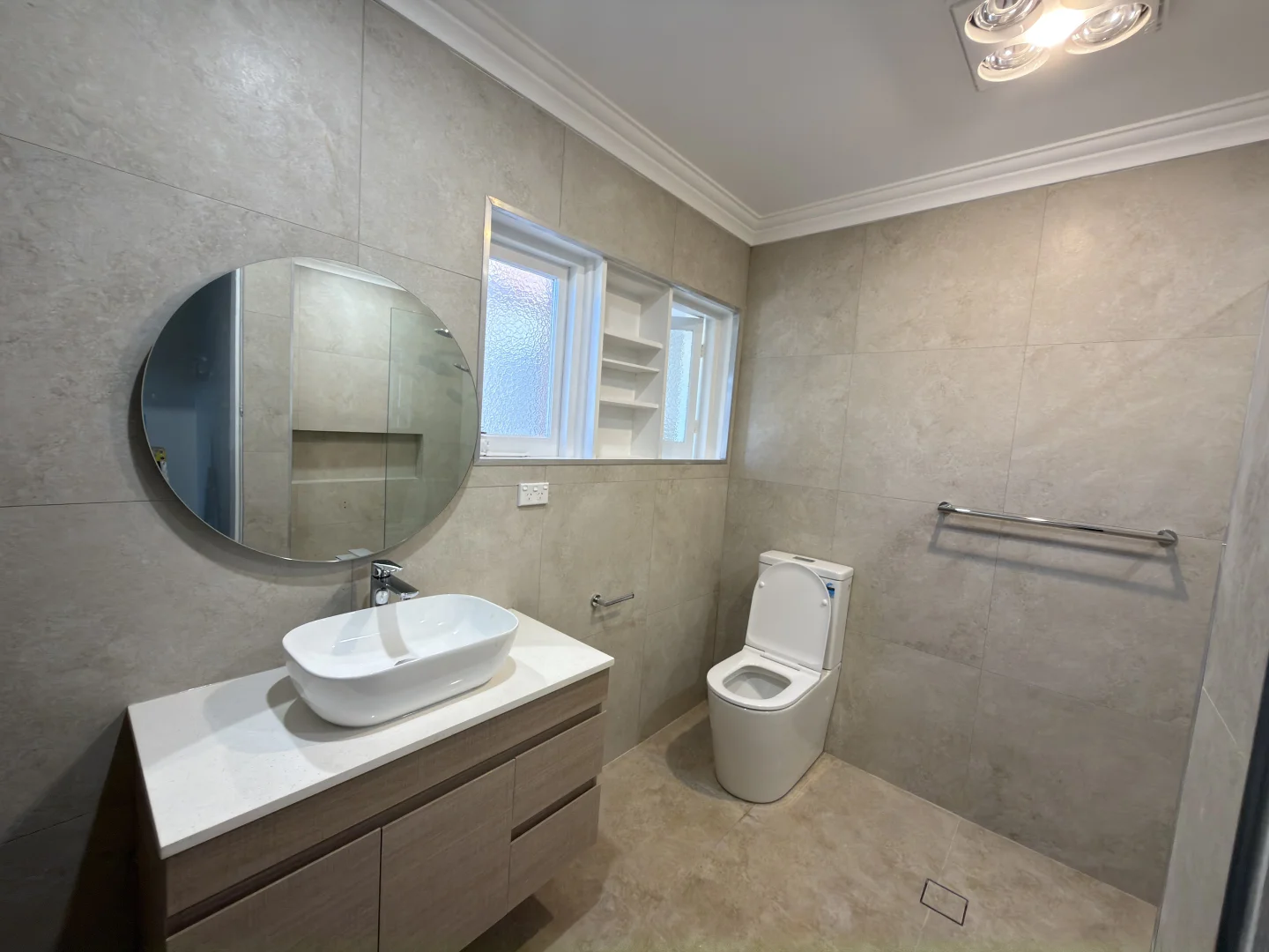 Additional image 19 of 10 Mayfair Crescent, Beverly Hills NSW 2209