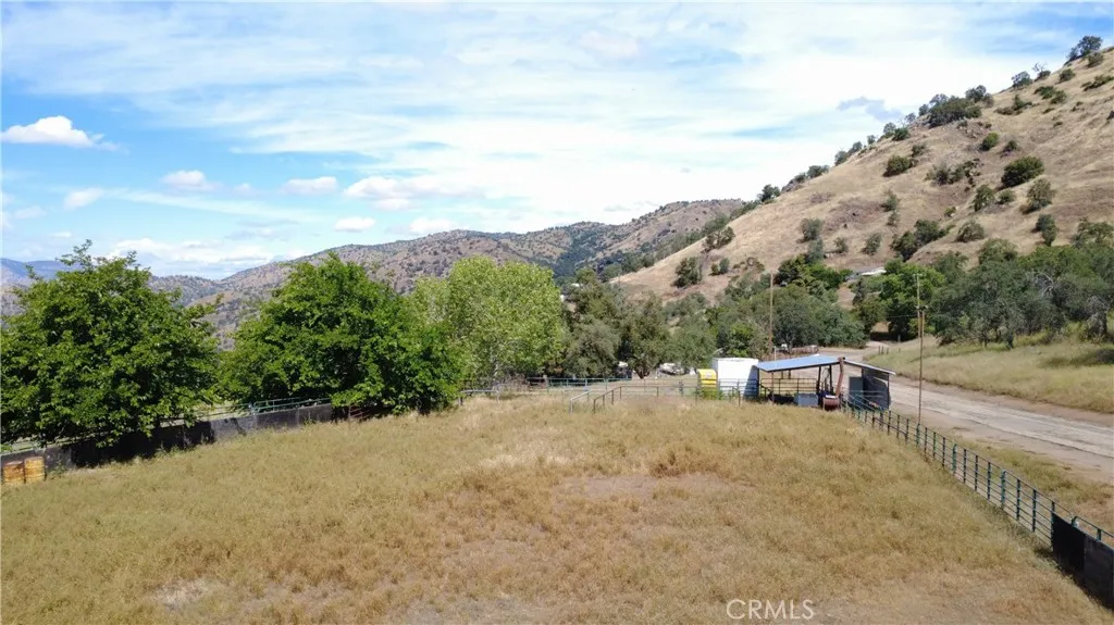 Additional image 54 of 39569 Clover Ln, Squaw Valley, CA 93675