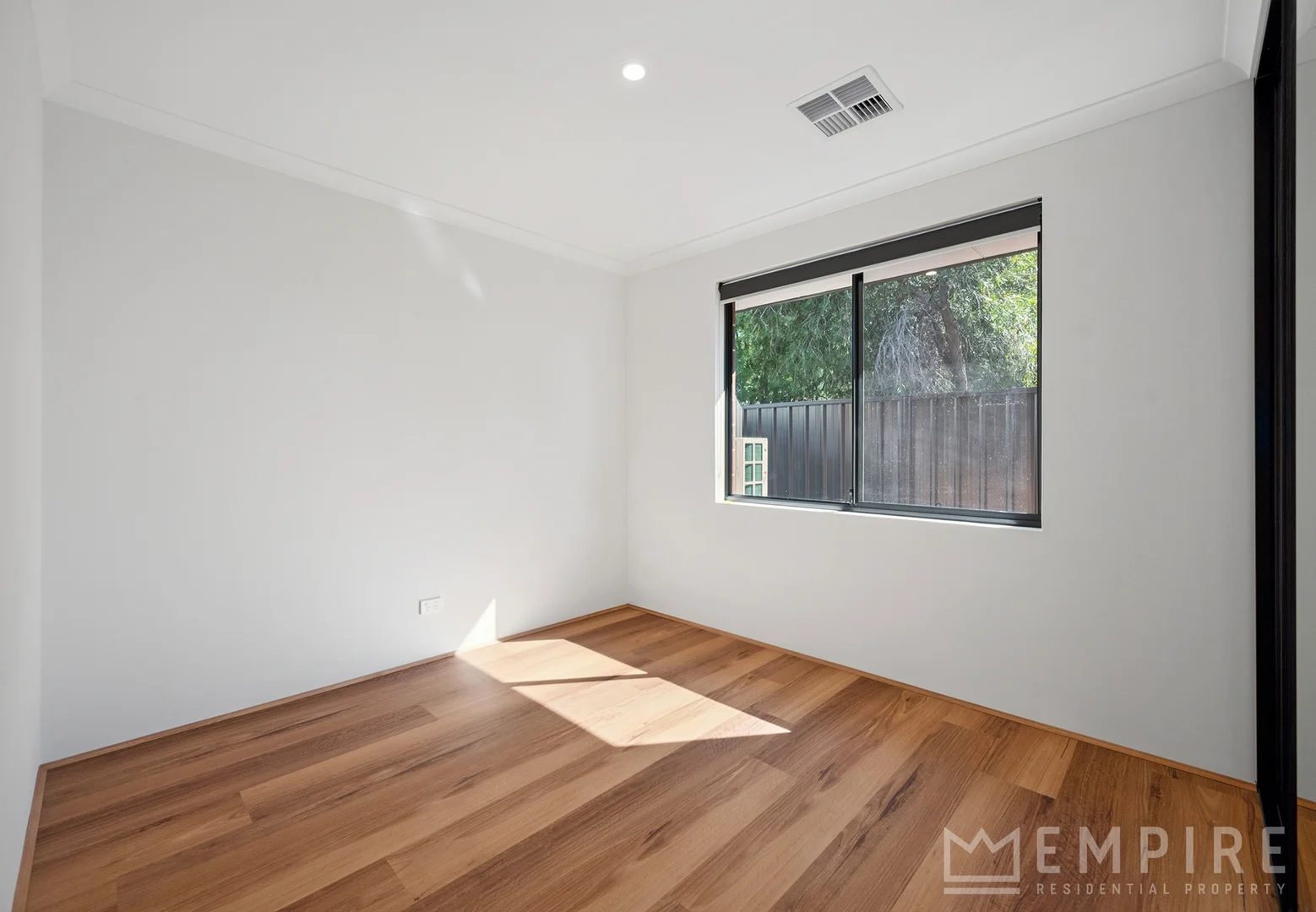 Additional image 10 of 53A Bromley Road, Hilton WA 6163