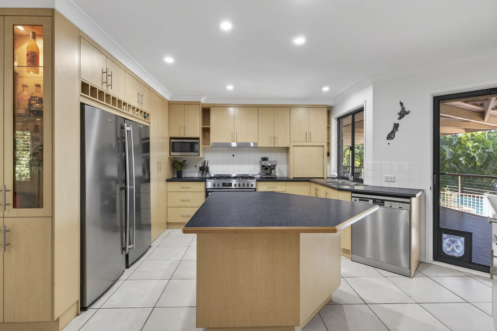 Additional image 7 of 8-10 Casasola Place, Thornlands QLD 4164