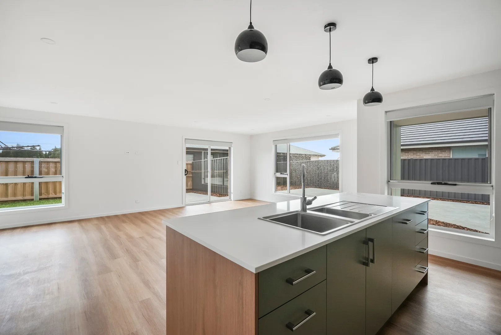 Additional image 4 of 2/6 Pimelea Close, George Town TAS 7253