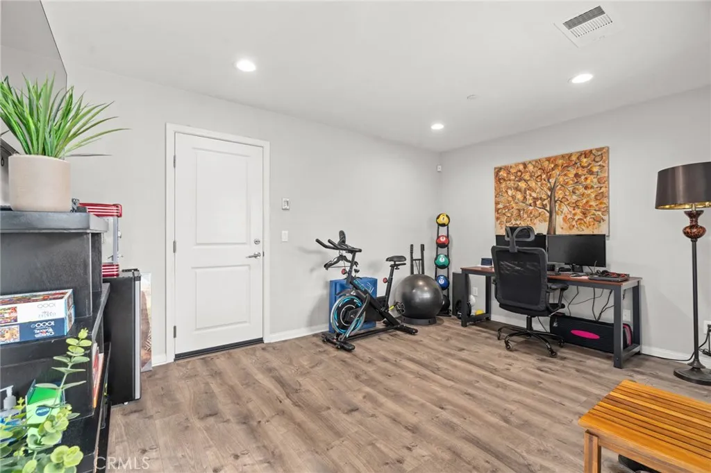 Additional image 3 of 14840 Maple Ter, Los Angeles, CA 91402