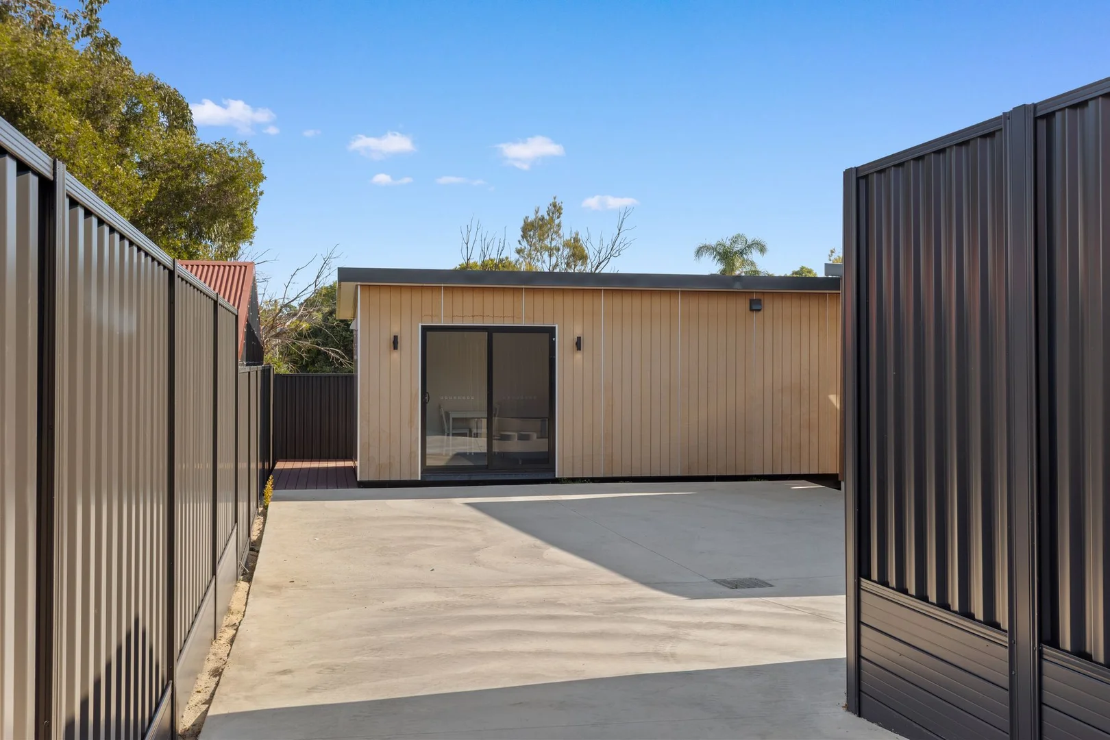 Additional image 11 of Granny flat 1/155 Berwick St, Victoria Park WA 6100