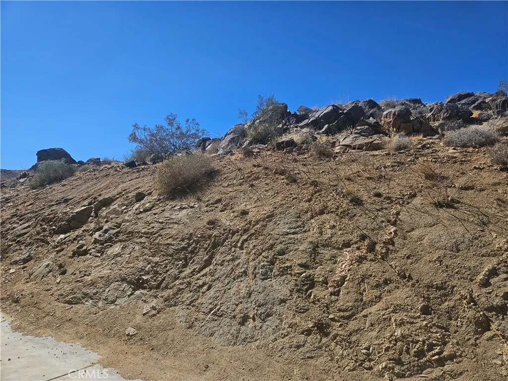 Additional image 75 of 1388 N Jemez Trail, Landers, CA 92285