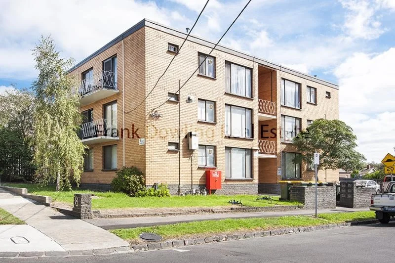 2/8 Glass St, Essendon VIC 3040