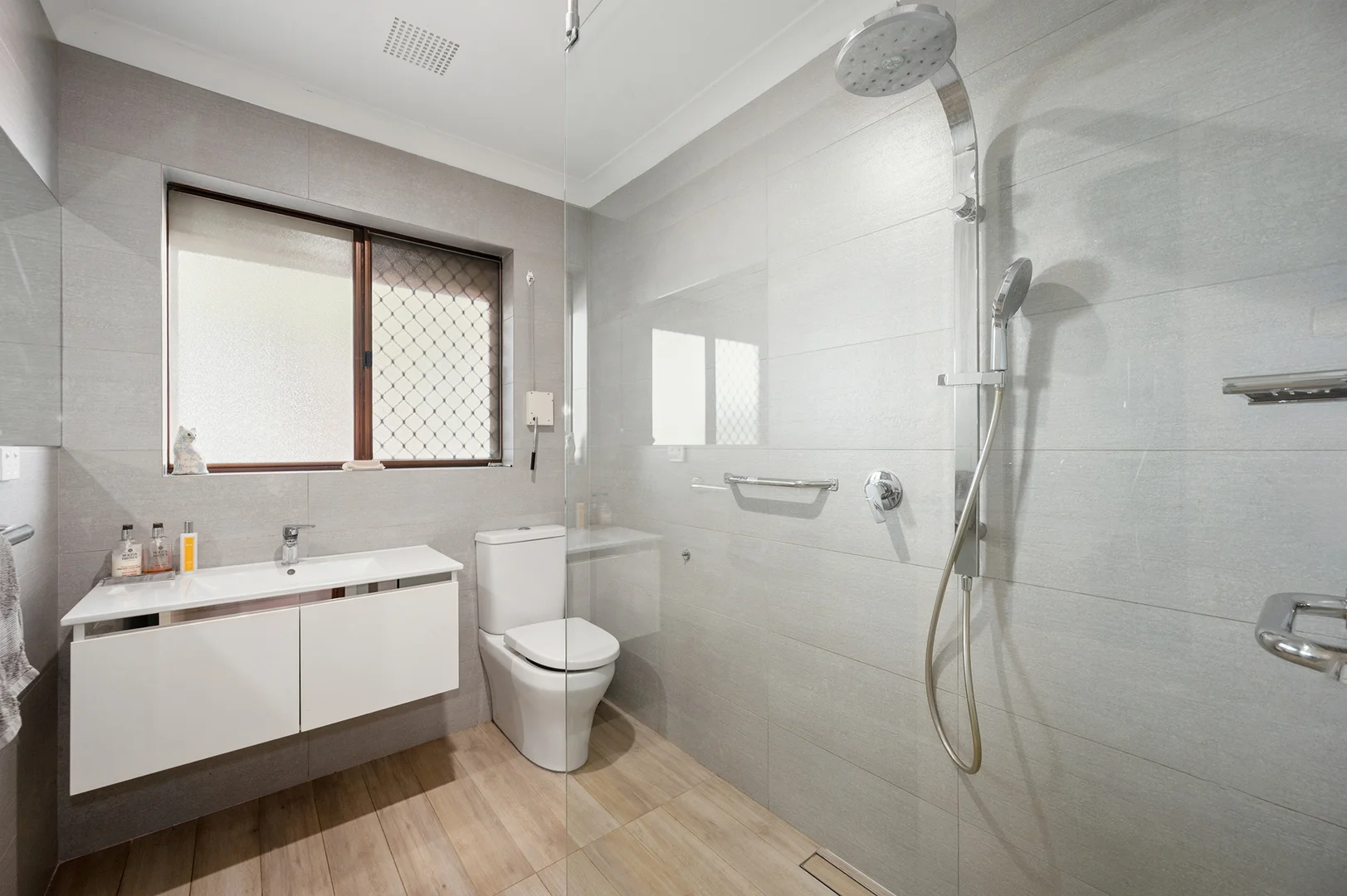 Additional image 14 of 6 Napean Place, Armadale WA 6112