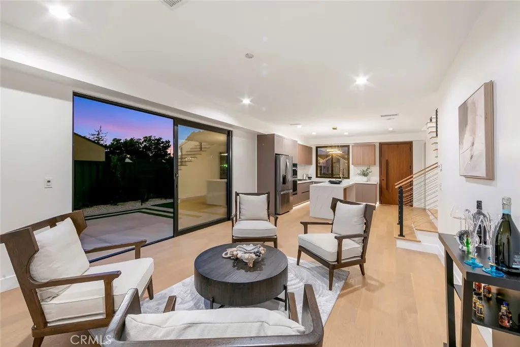 Additional image 49 of 853 Oak St, Costa Mesa, CA 92627