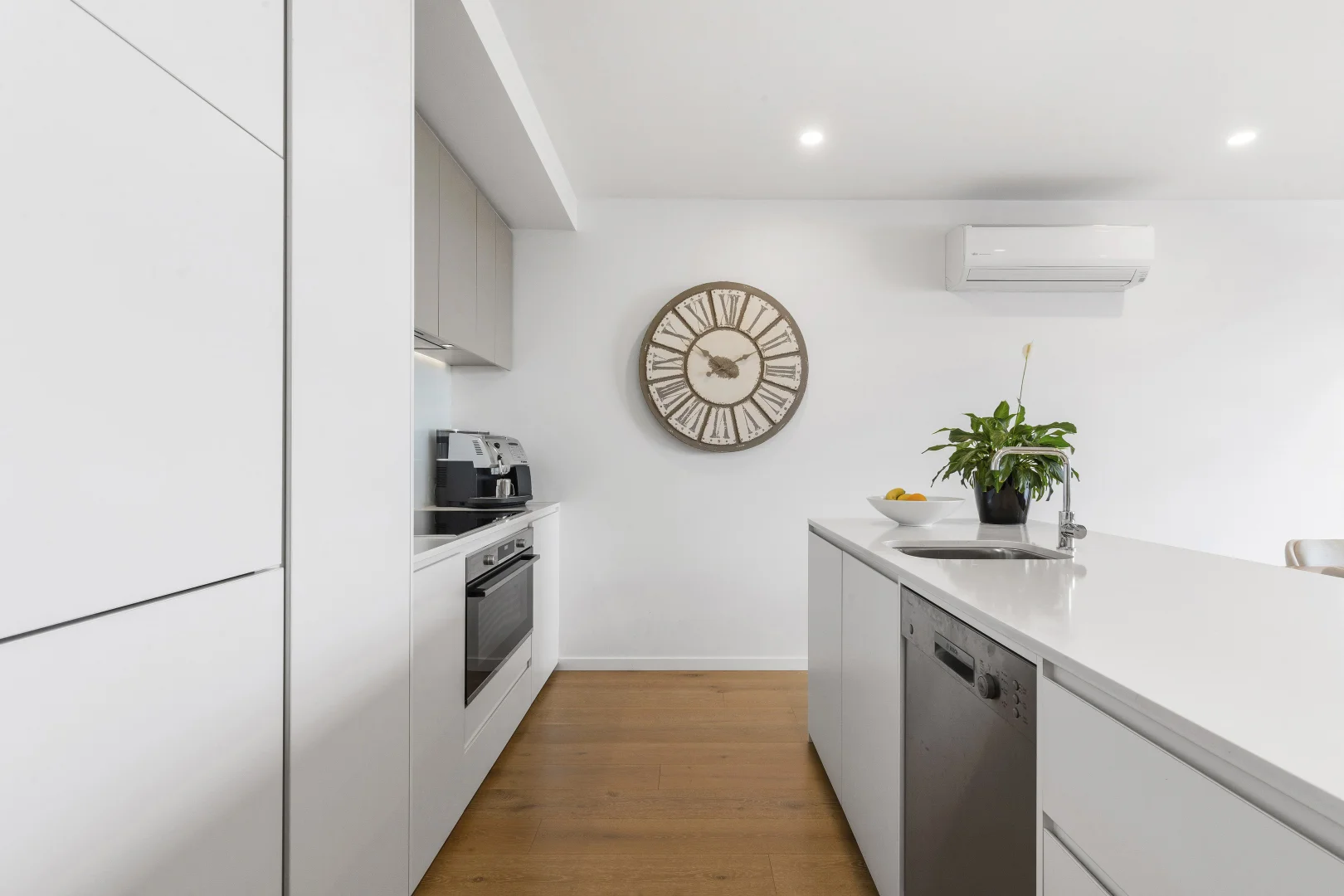 Additional image 4 of 610/146 Bellerine Street, Geelong VIC 3220
