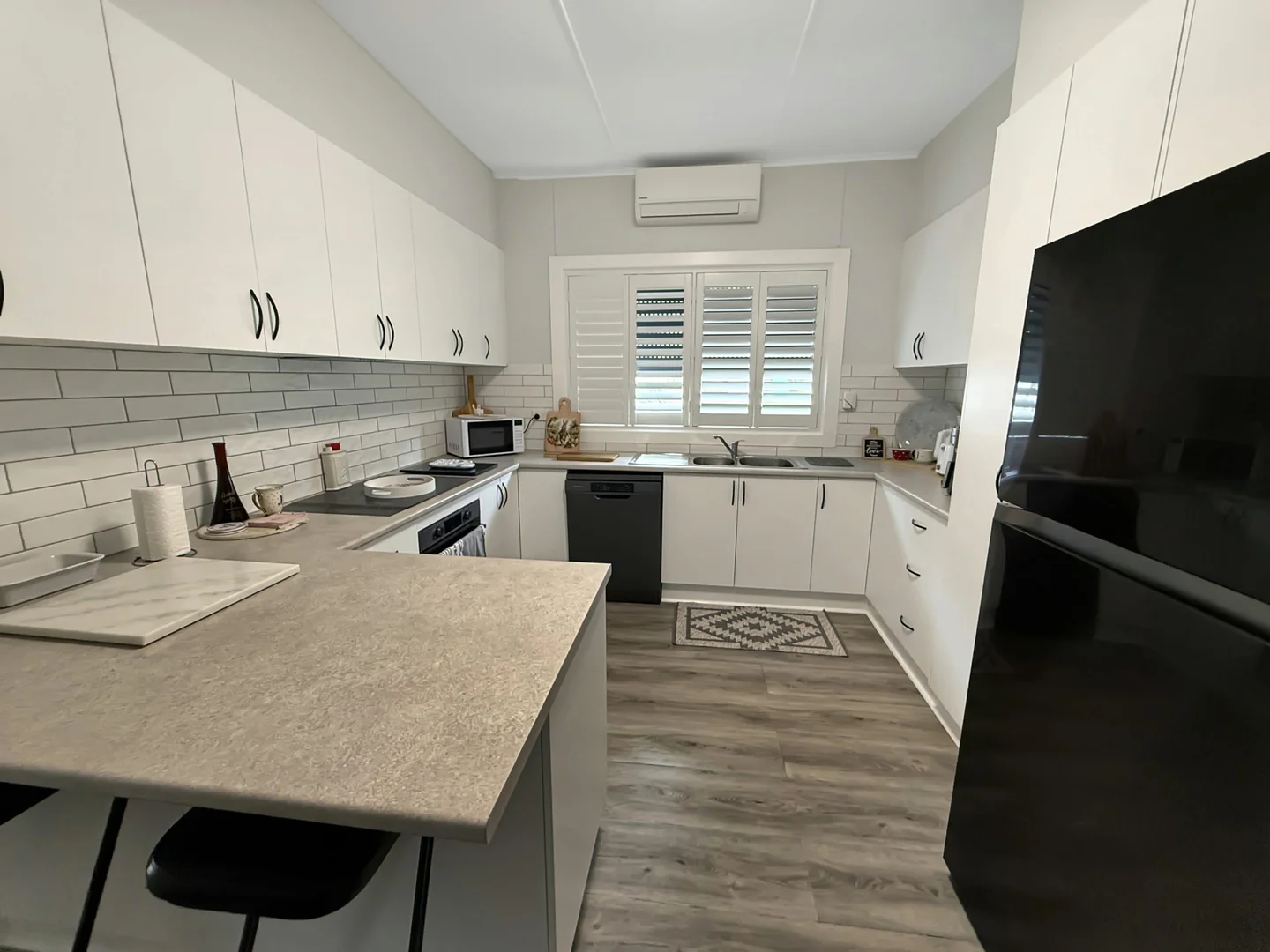 Additional image 2 of 98 Edwards Street, Young NSW 2594