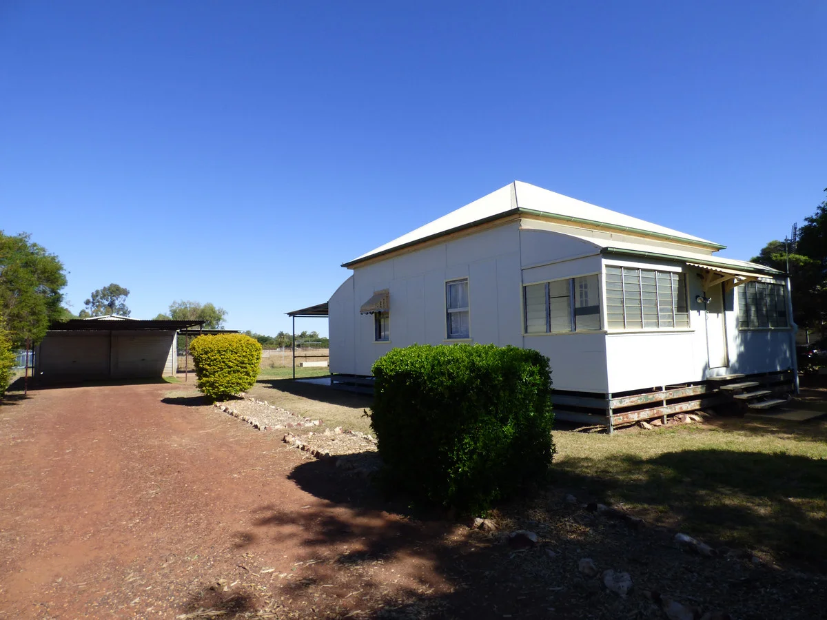 Additional image 11 of 8 Wattle Drive, St George QLD 4487