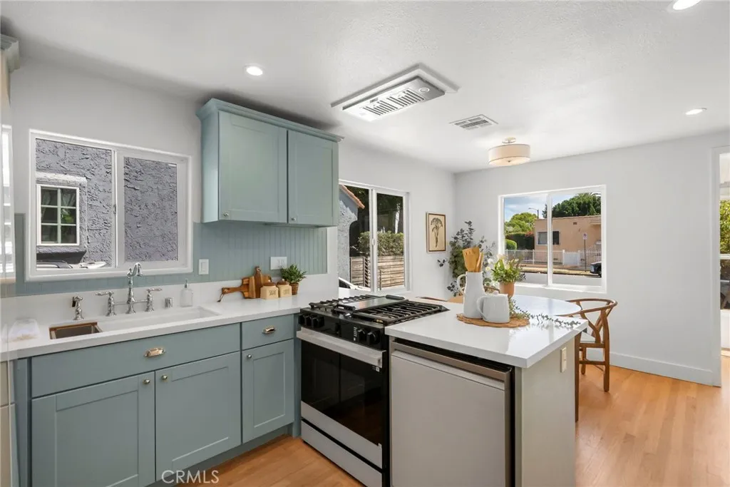 Additional image 13 of 3705 S St Andrews Pl, Los Angeles, CA 90018