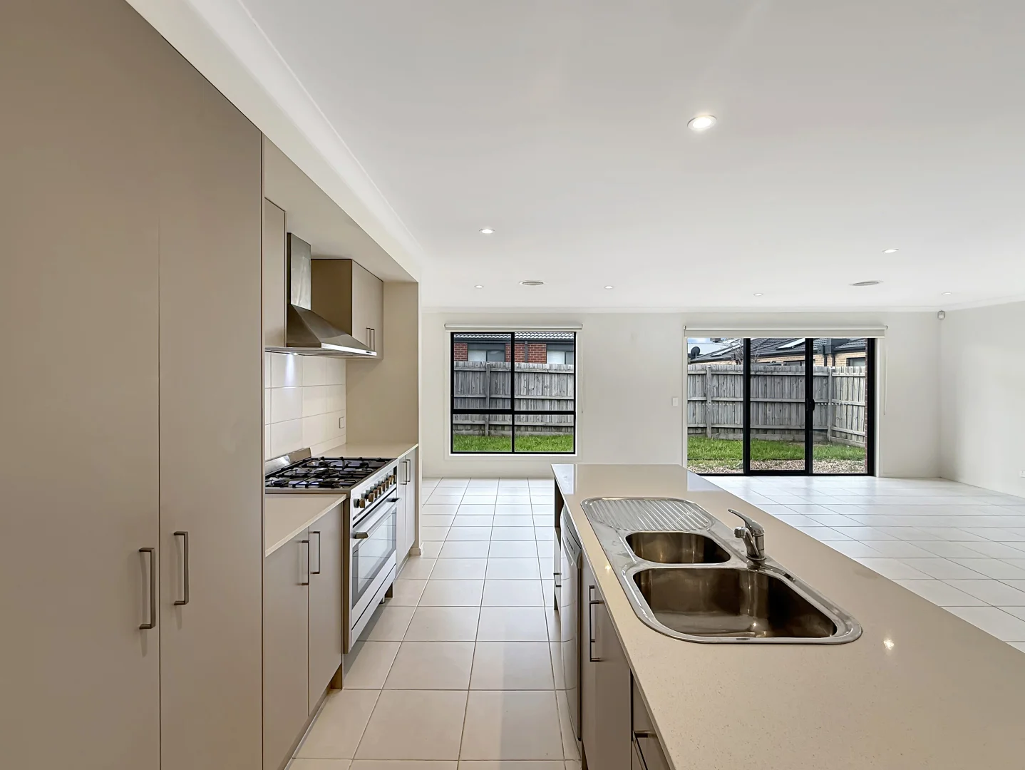 48 Bridgewater Parkway, Wallan VIC 3756 photo 4