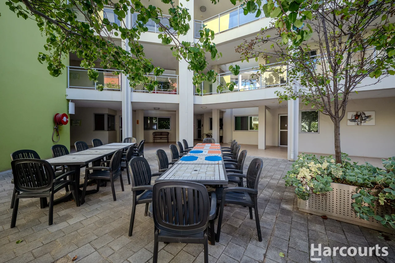 Additional image 31 of 7/10 Roebuck Drive, Salter Point WA 6152