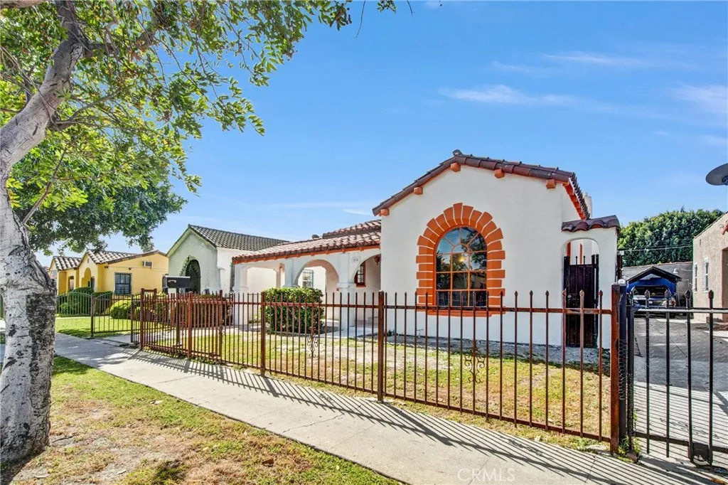 Additional image 39 of 914 E 83rd Street, Los Angeles, CA 90001