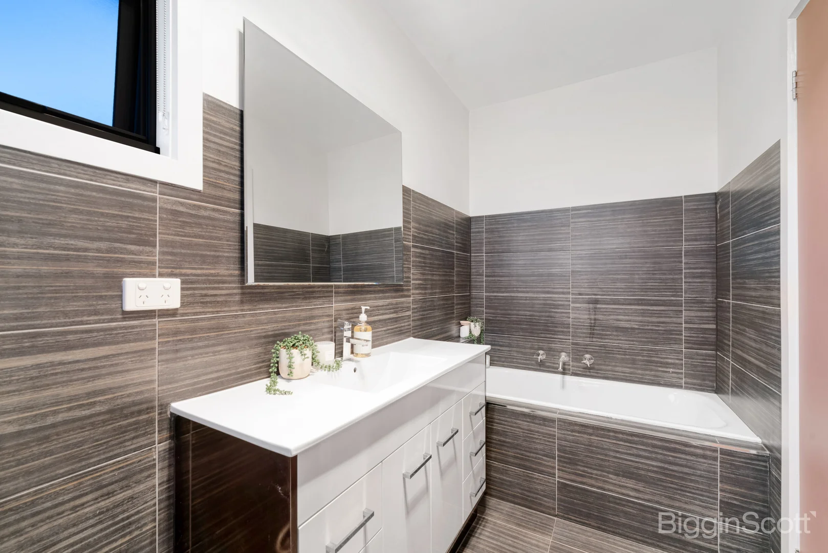Additional image 21 of 2/111 Mitchell Street, Maidstone VIC 3012