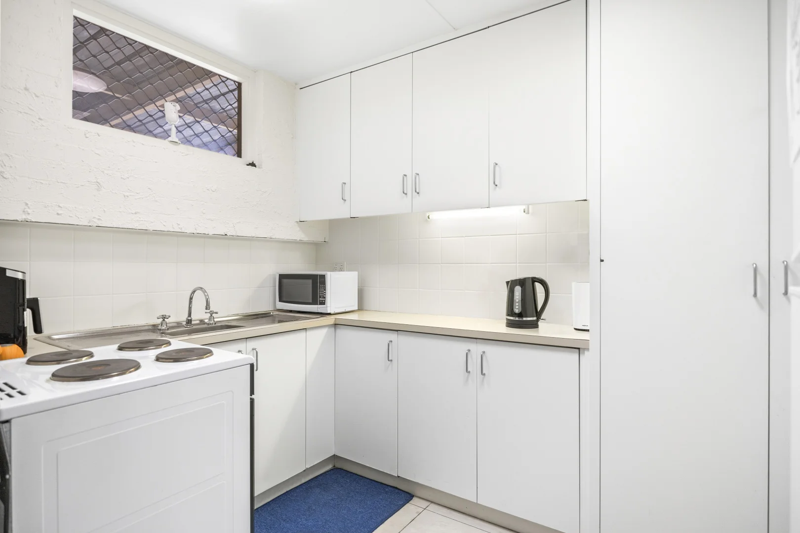 Additional image 3 of 8/144-152 Wilsons Road, Whittington VIC 3219