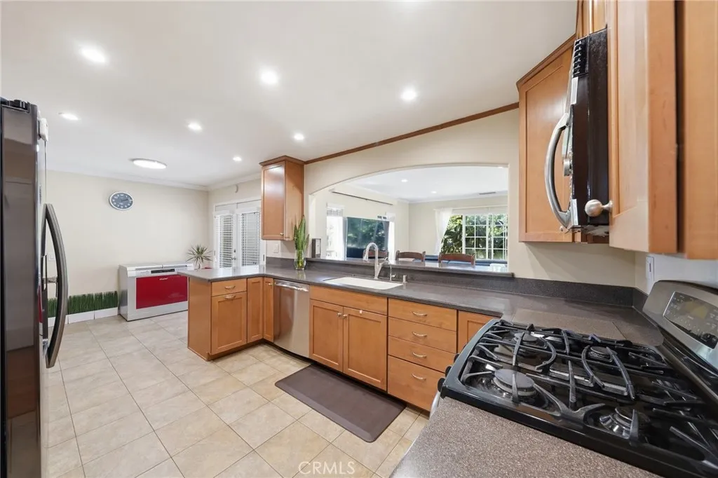 Additional image 103 of 177 N Evelyn Dr, Anaheim, CA 92805