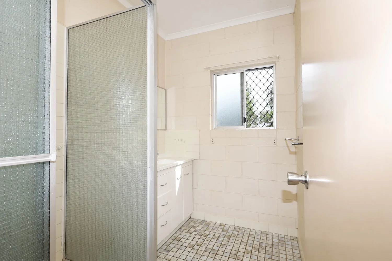 Additional image 10 of 1/44 Yangoora Street, White Rock QLD 4868