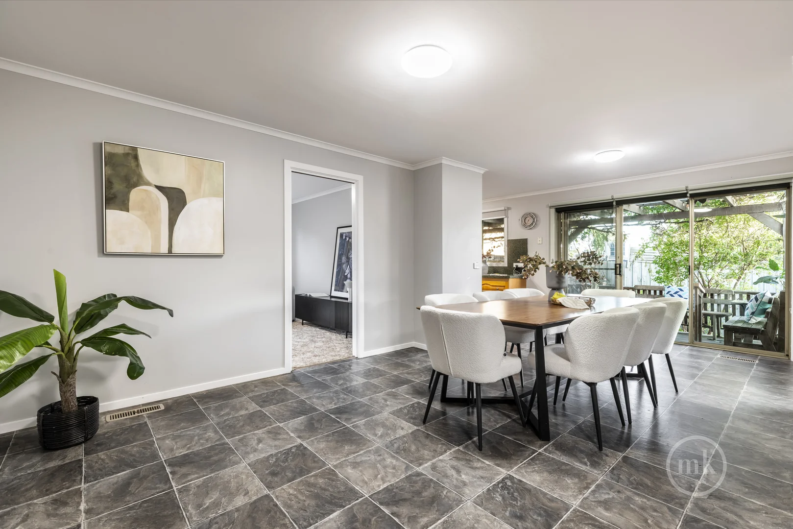 Additional image 3 of 16 London Court, Greensborough VIC 3088