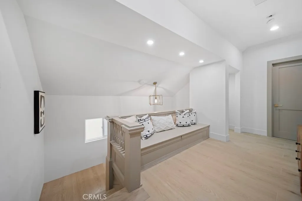 Additional image 83 of 1676 W 24th St, Los Angeles, CA 90007
