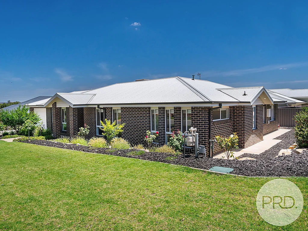 19 Kellerman Crescent, Boorooma NSW 2650