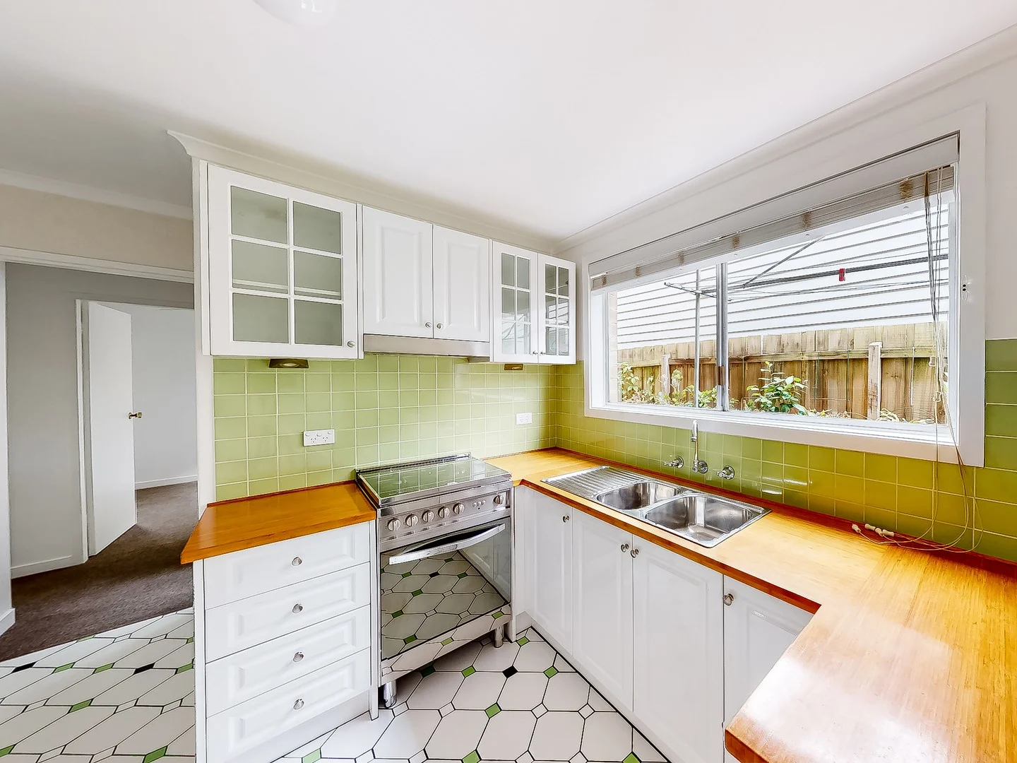 1/52 Canterbury Street, Flemington VIC 3031