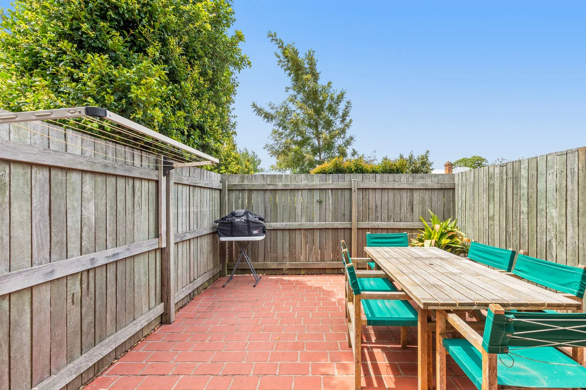 Additional image 11 of 2/318b South Street, Harristown QLD 4350