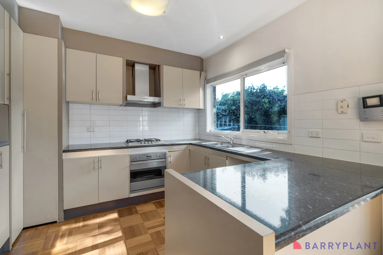 Additional image 6 of 2/9 Oulton Crescent, Reservoir VIC 3073